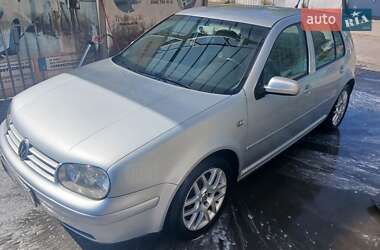 Хэтчбек Volkswagen Golf 2000 в Запорожье