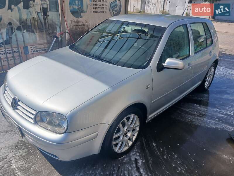 Volkswagen Golf 2000