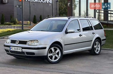Универсал Volkswagen Golf 2002 в Тростянце