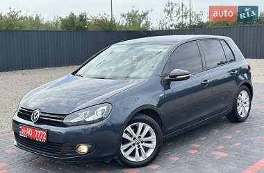 Хетчбек Volkswagen Golf 2012 в Береговому