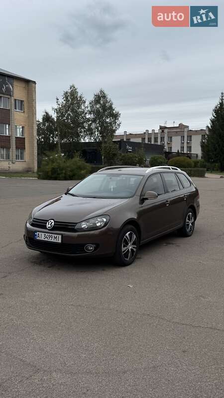 Універсал Volkswagen Golf 2011 в Броварах