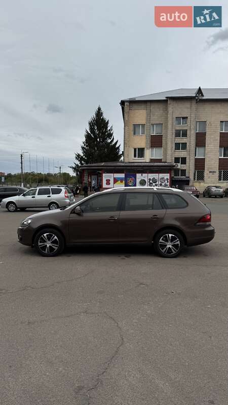 Універсал Volkswagen Golf 2011 в Броварах