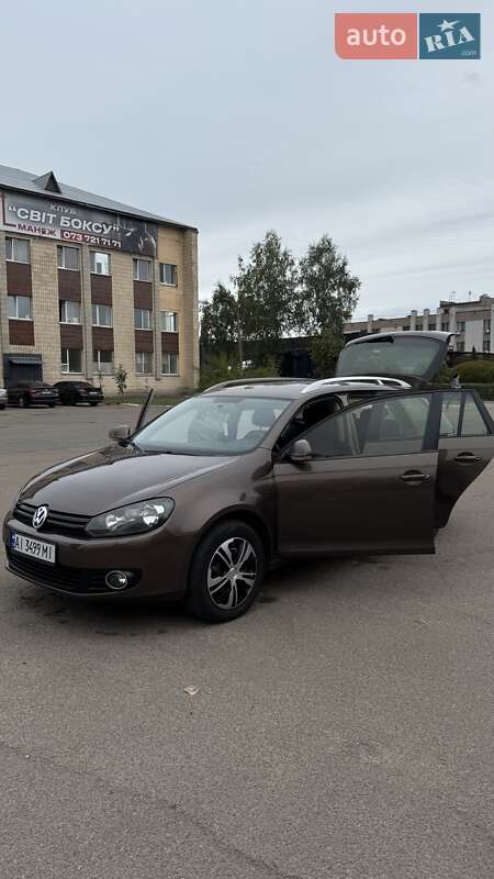 Універсал Volkswagen Golf 2011 в Броварах