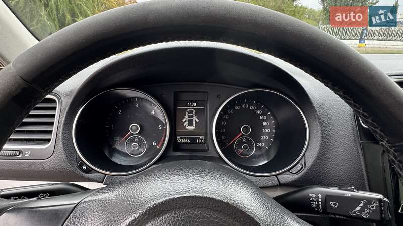 Універсал Volkswagen Golf 2011 в Броварах