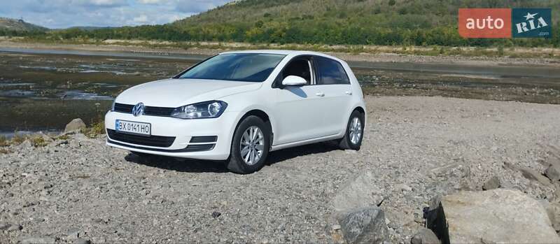 Хетчбек Volkswagen Golf 2014 в Новодністровську