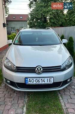 Универсал Volkswagen Golf 2009 в Сваляве
