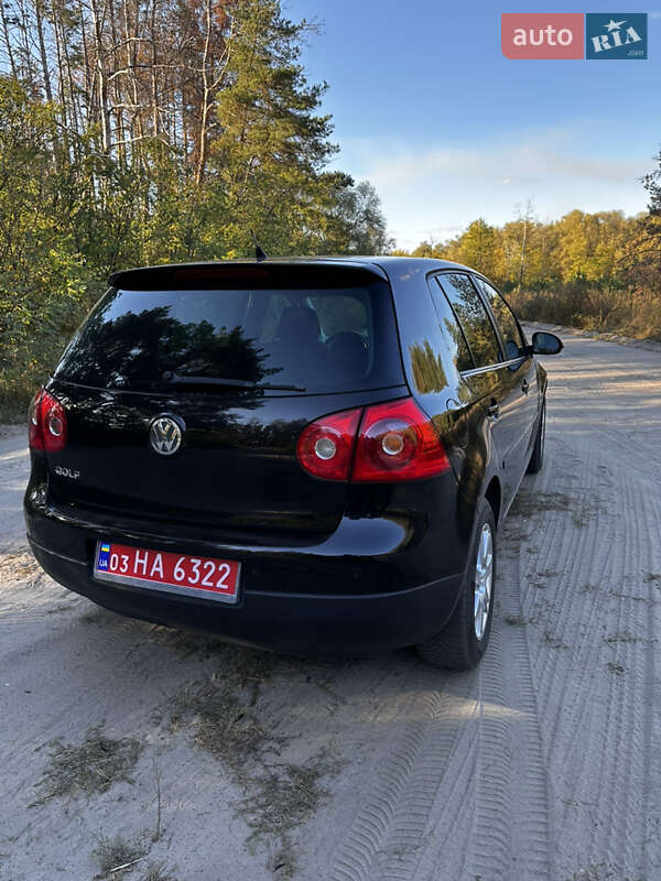 Хэтчбек Volkswagen Golf 2008 в Харькове