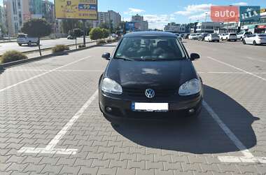 Хетчбек Volkswagen Golf 2006 в Києві