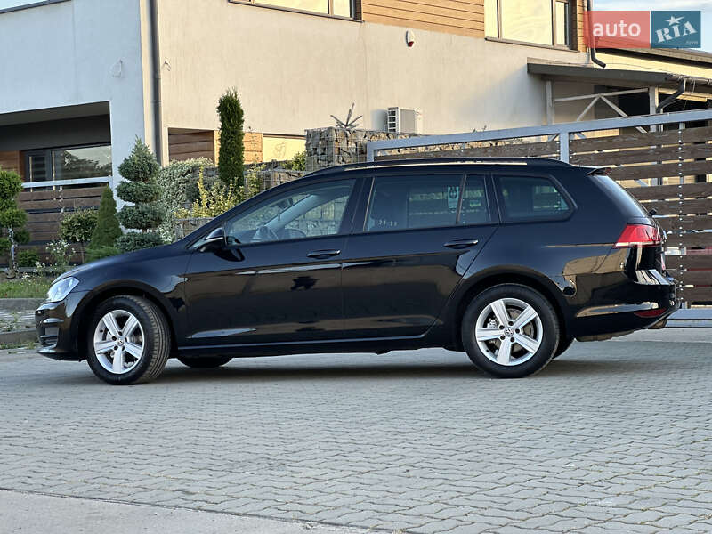 Универсал Volkswagen Golf 2015 в Стрые