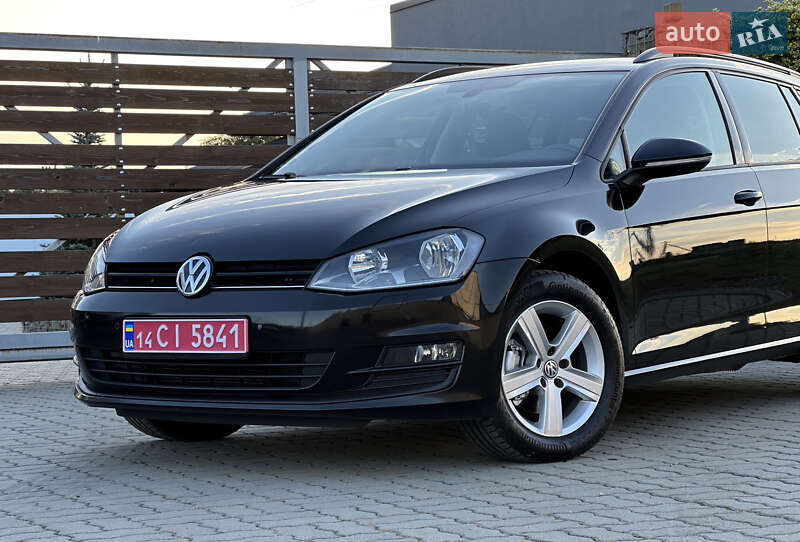 Универсал Volkswagen Golf 2015 в Стрые
