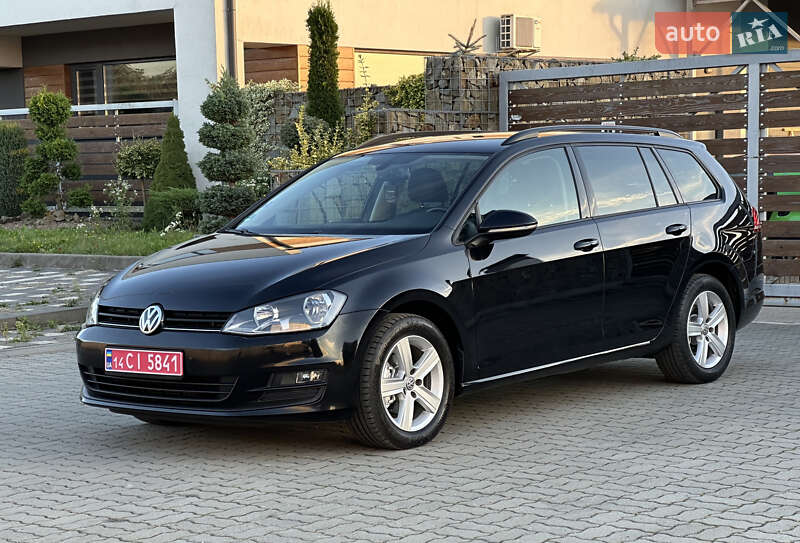Универсал Volkswagen Golf 2015 в Стрые