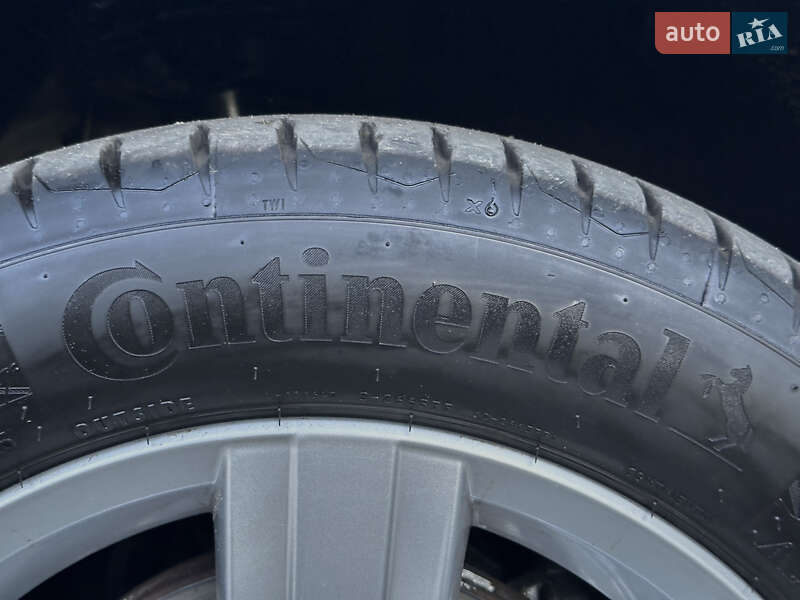 Универсал Volkswagen Golf 2015 в Стрые