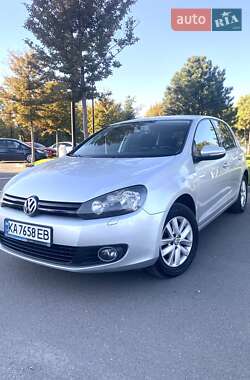 Хэтчбек Volkswagen Golf 2011 в Днепре