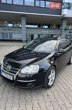 Універсал Volkswagen Golf 2007 в Чернівцях