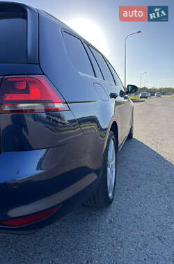 Универсал Volkswagen Golf 2015 в Львове