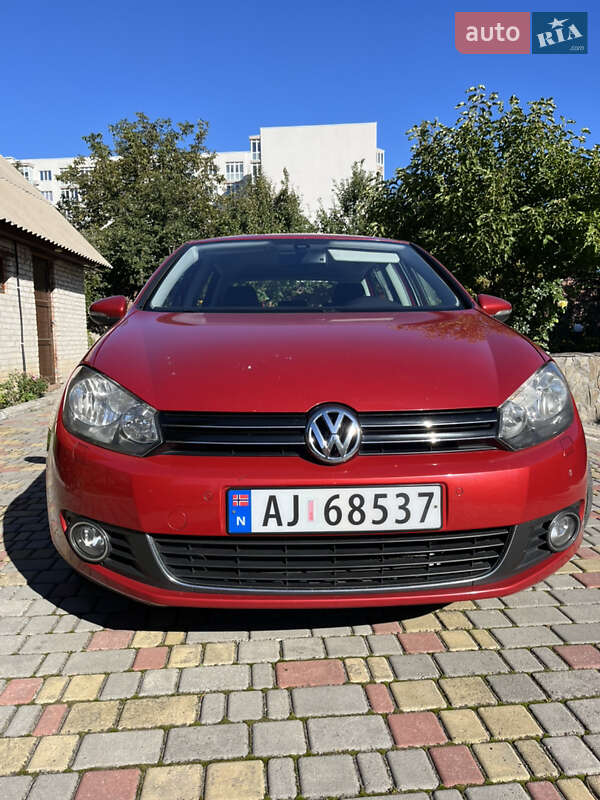 Хэтчбек Volkswagen Golf 2009 в Луцке