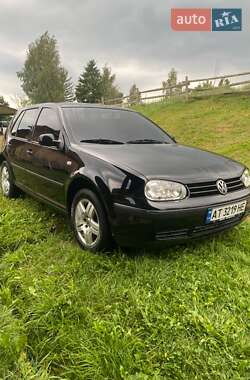 Хетчбек Volkswagen Golf 2000 в Косові
