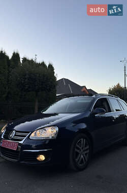 Універсал Volkswagen Golf 2009 в Луцьку