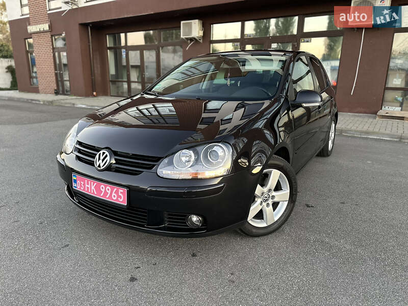 Хетчбек Volkswagen Golf 2009 в Києві