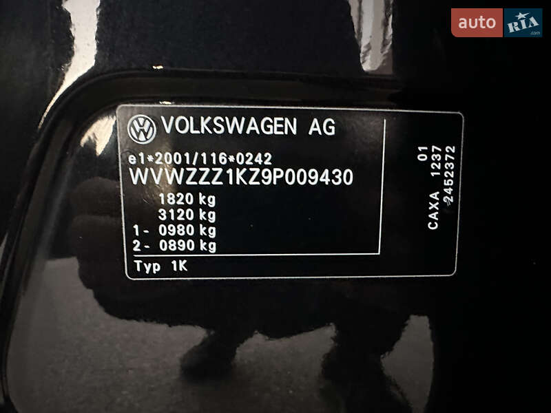 Хетчбек Volkswagen Golf 2009 в Києві