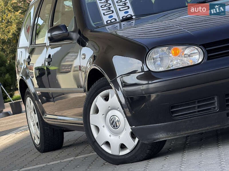 Універсал Volkswagen Golf 2001 в Дрогобичі
