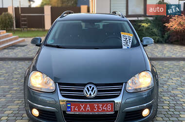 Универсал Volkswagen Golf 2009 в Яворове