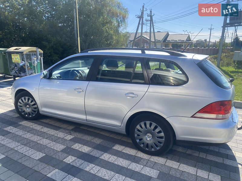 Універсал Volkswagen Golf 2008 в Львові