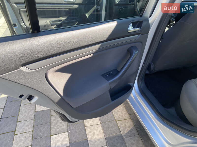 Універсал Volkswagen Golf 2008 в Львові