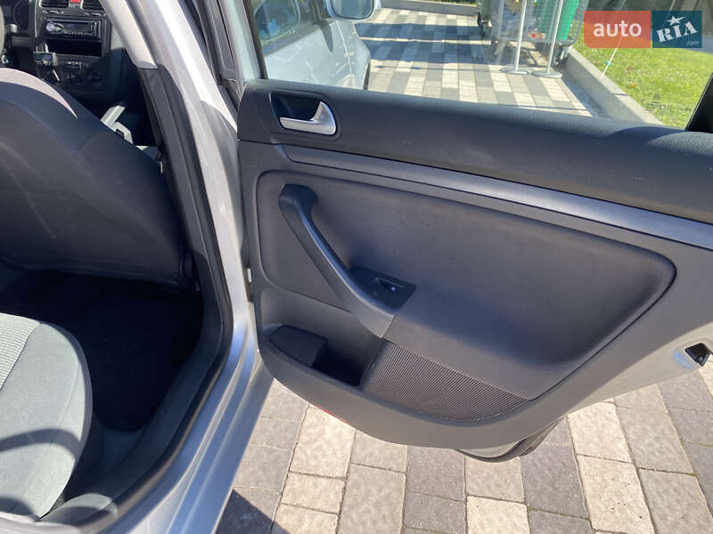 Універсал Volkswagen Golf 2008 в Львові