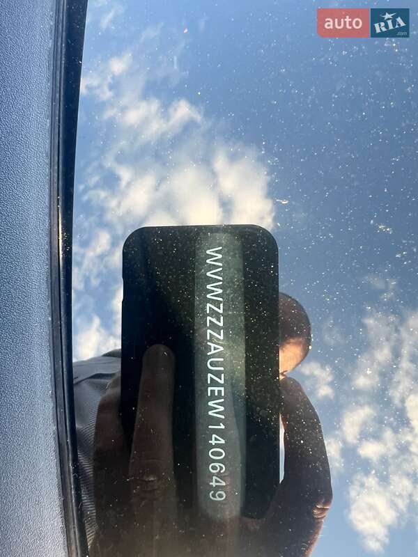 Хетчбек Volkswagen Golf 2013 в Полтаві