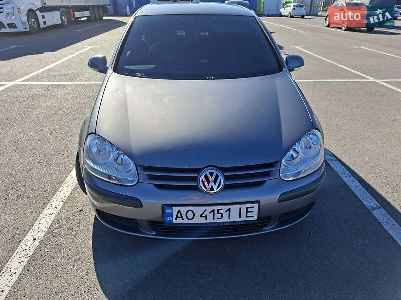 Хетчбек Volkswagen Golf 2005 в Мукачевому фото 3 Хетчбек Volkswagen Golf 2005 в Мукачевому