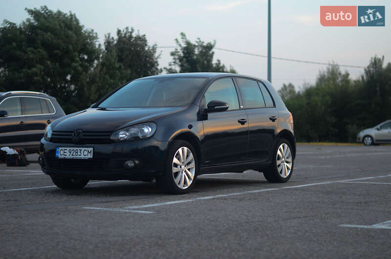 Хэтчбек Volkswagen Golf 2011 в Черновцах