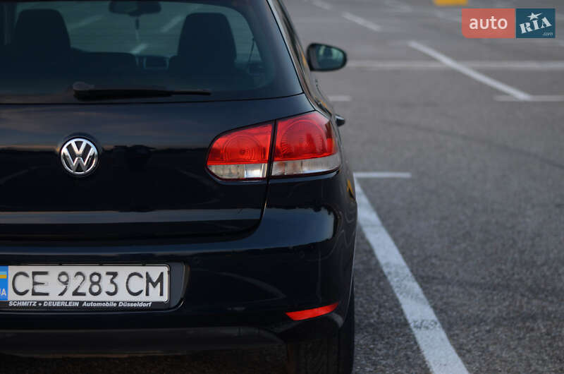 Хэтчбек Volkswagen Golf 2011 в Черновцах