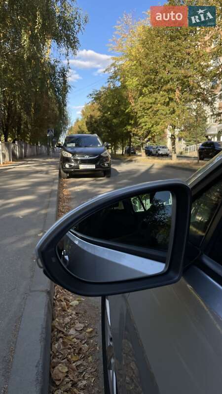 Універсал Volkswagen Golf 2015 в Полтаві