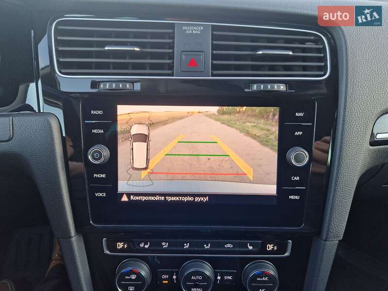 Универсал Volkswagen Golf 2019 в Кропивницком фото 60 Универсал Volkswagen Golf 2019 в Кропивницком