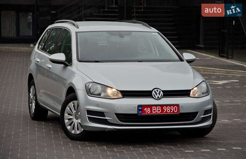 Універсал Volkswagen Golf 2015 в Сарнах