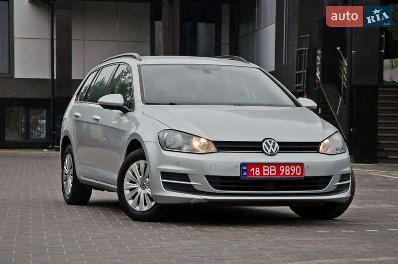 Універсал Volkswagen Golf 2015 в Сарнах