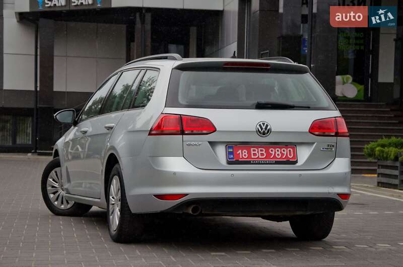 Універсал Volkswagen Golf 2015 в Сарнах