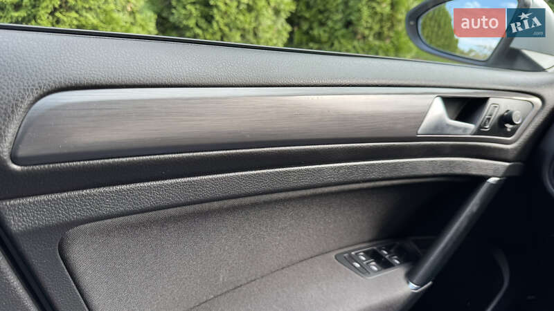 Универсал Volkswagen Golf 2020 в Калуше