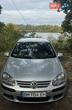 Хетчбек Volkswagen Golf 2004 в Сумах