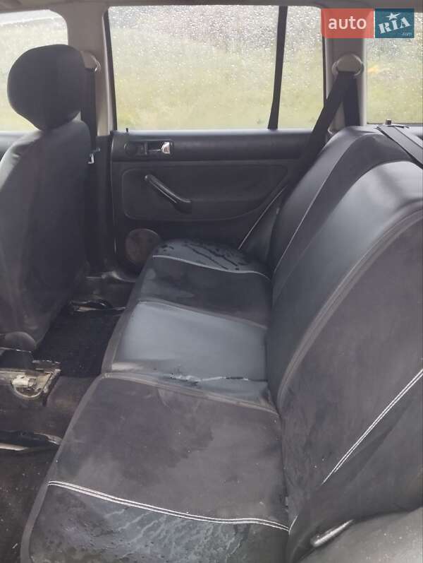 Універсал Volkswagen Golf 2005 в Новій Ушиці