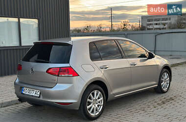 Хетчбек Volkswagen Golf 2013 в Ужгороді