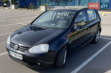 Хетчбек Volkswagen Golf 2007 в Києві