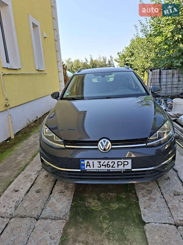 Універсал Volkswagen Golf 2019 в Києві