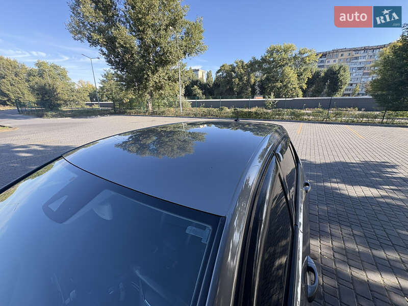 Хэтчбек Volkswagen Golf 2015 в Каменском