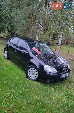 Хэтчбек Volkswagen Golf 2006 в Луцке