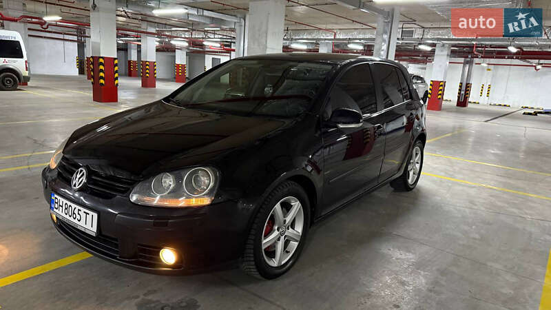 Хэтчбек Volkswagen Golf 2004 в Одессе фото 3 Хэтчбек Volkswagen Golf 2004 в Одессе