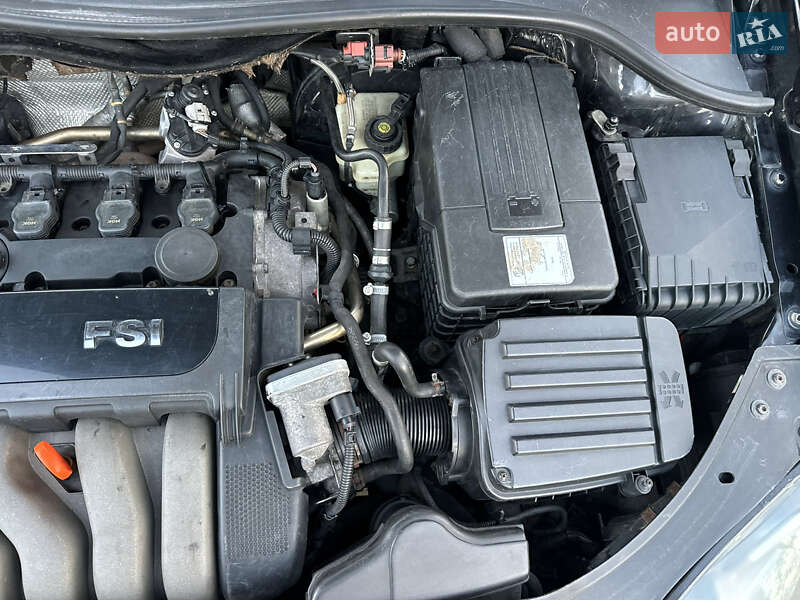 Хэтчбек Volkswagen Golf 2004 в Одессе фото 32 Хэтчбек Volkswagen Golf 2004 в Одессе