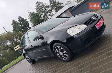 Хэтчбек Volkswagen Golf 2005 в Ивано-Франковске