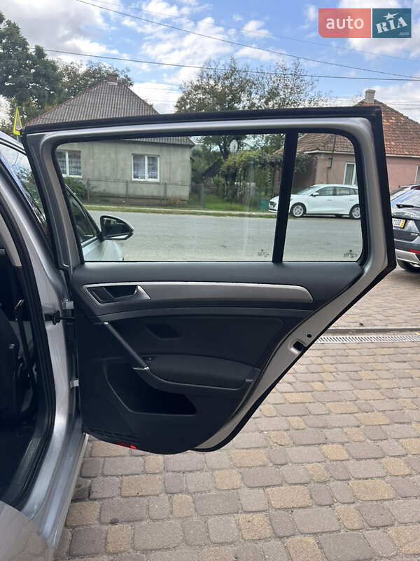 Універсал Volkswagen Golf 2014 в Сваляві фото 24 Універсал Volkswagen Golf 2014 в Сваляві